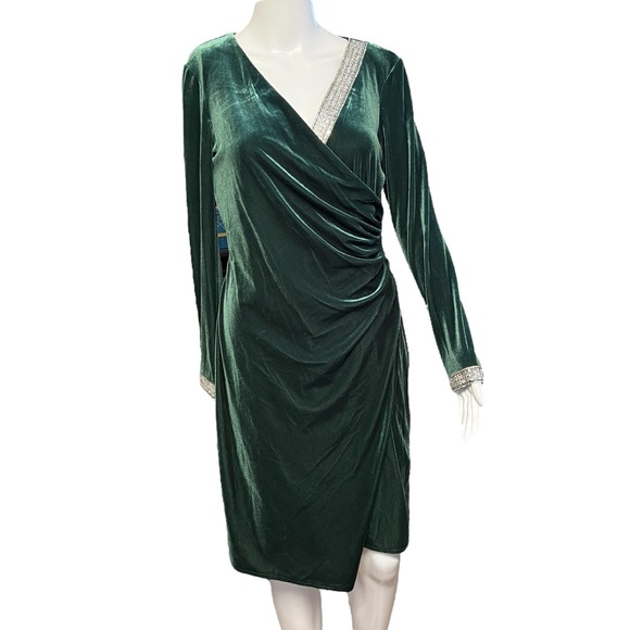 MSK NWT - Women’s Velvet Rhinestone Jeweled MIDI Dress Sz. SM/MD - Picture 1 of 7